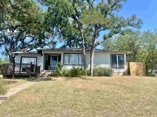 1105 Avenue D, Marble Falls, TX, 78654-5221 | Card Image