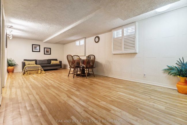 211 Trowbridge Ave, House other with 4 bedrooms, 2 bathrooms and 4 parking in London ON | Image 25