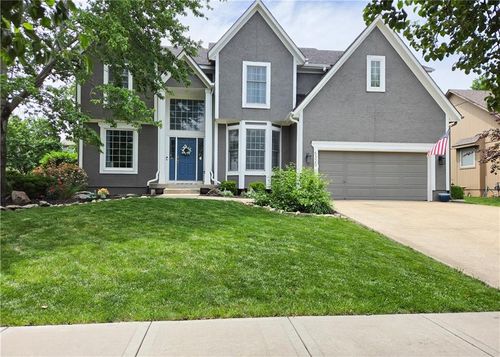 5320 Round Prairie St, Shawnee, KS, 66226-2636 | Card Image