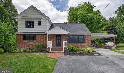 2026 Jo Ann Ave, HUMMELSTOWN, PA, 17036-8945 | Card Image