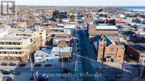 407 Ferguson St, North Bay, ON, P1B1X3 | Card Image