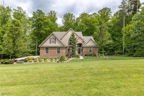 14129 Ryan Dr, Walton Hills, OH, 44146-4179 | Card Image