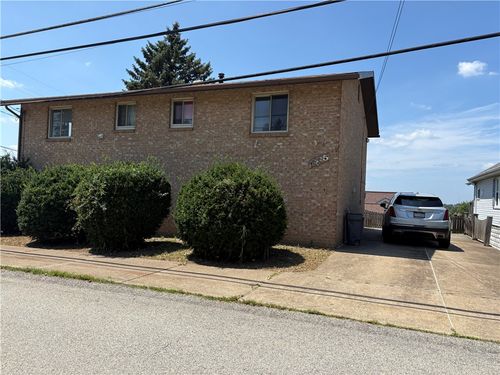 635 Pittsburgh St, East Mc Keesport, PA, 15035-1363 | Card Image