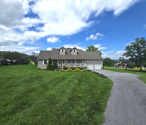 175 Meadowview Cir, Tazewell, VA, 24651-9345 | Card Image