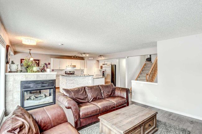 116 Bridlewood Circle Sw, Home with 3 bedrooms, 3 bathrooms and 4 parking in Calgary AB | Image 12