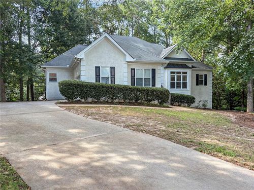 100 Wyngate Dr, Newnan, GA, 30265-2048 | Card Image