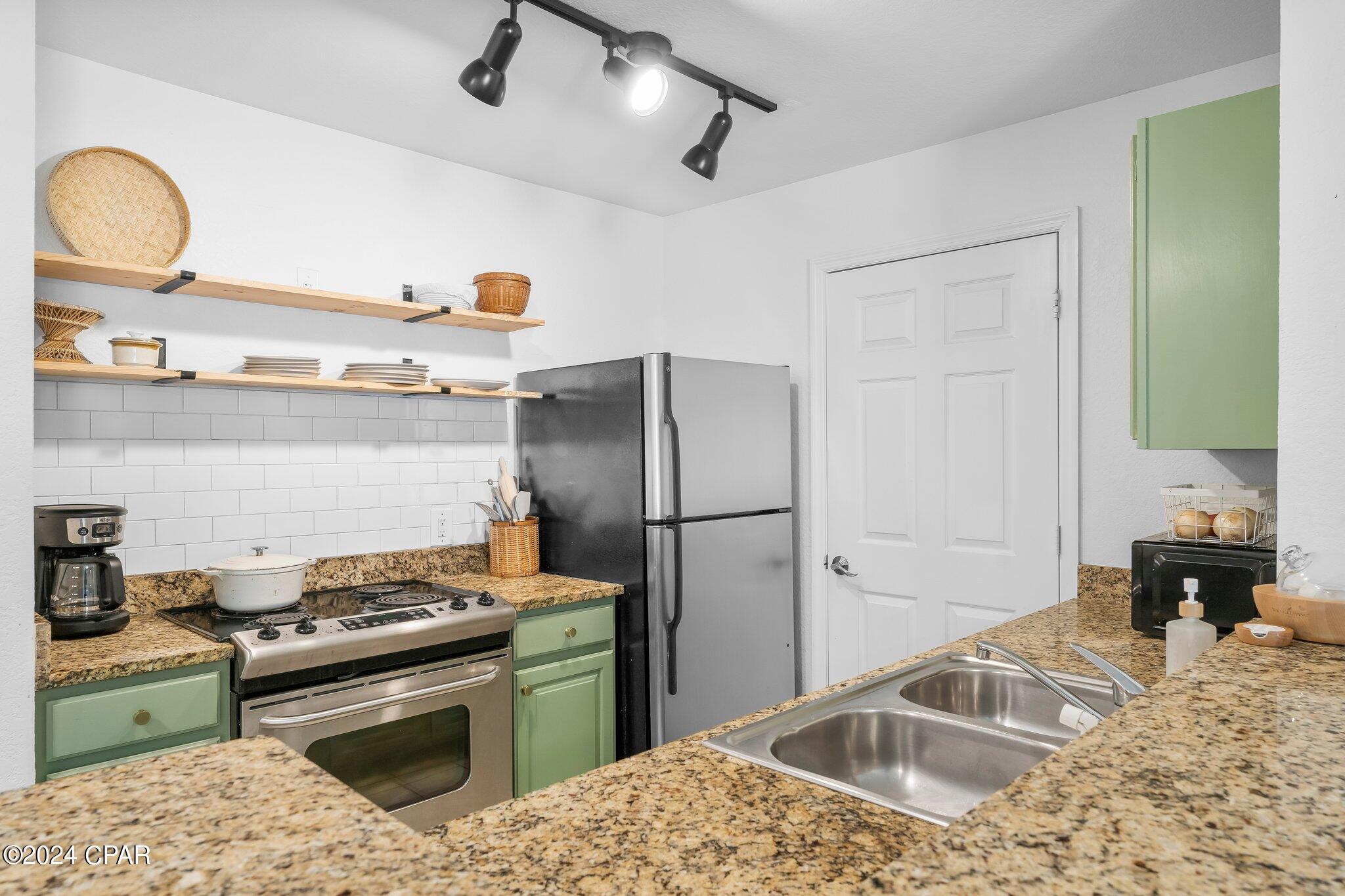 Lighthouse Rd, Panama City Beach, FL 32407