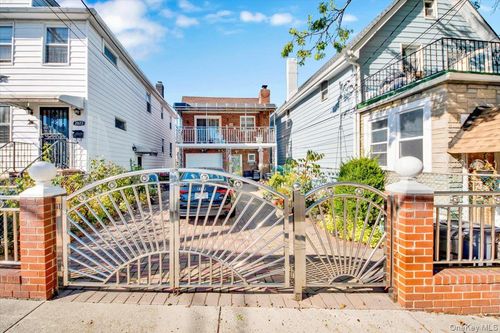 2877 Waterbury Ave, Bronx, NY, 10461-6148 | Card Image