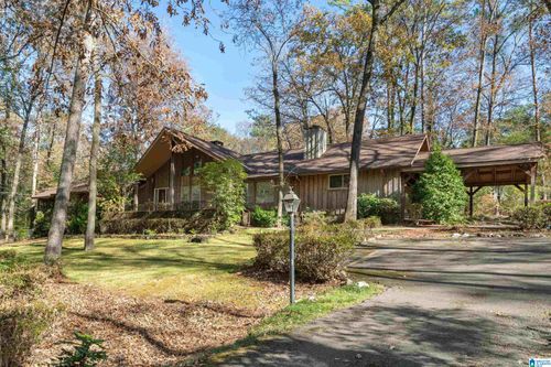 2651 Dolly Brook Ln, Vestavia, AL, 35243-2214 | Card Image