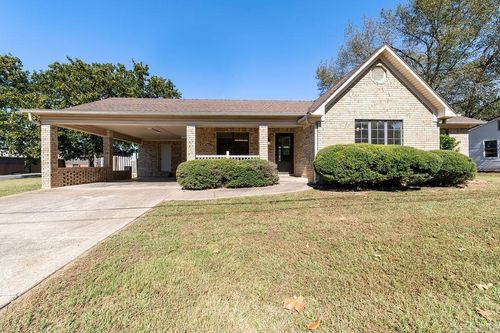390 Patton Street, Clinton, AR, 72031 | Card Image