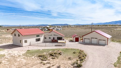 5060 N 3550 W, Cedar City, UT, 84721-4548 | Card Image