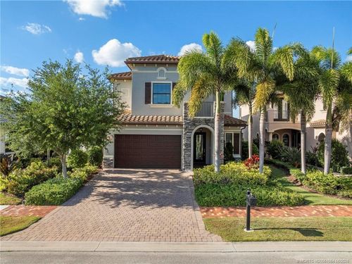 569 Se Fascino Cir, Port Saint Lucie, FL, 34984-6654 | Card Image