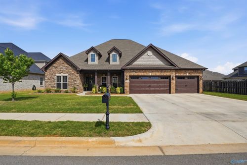 105 Cypress Way Dr, Madison, AL, 35757-5501 | Card Image