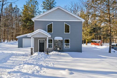 1073 Westside Dr, Newfoundland, PA, 18445-7792 | Card Image