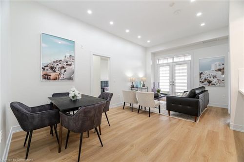 103-2326 Taunton Rd, Oakville, ON, L6H0L3 | Card Image