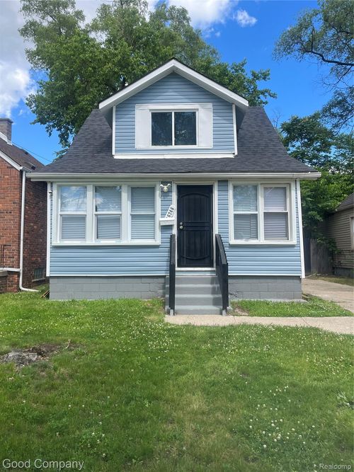 16246 Coyle St, Detroit, MI, 48235-3809 | Card Image