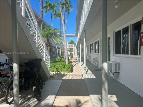 7a-7430 Byron Ave, Miami Beach, FL, 33141-2945 | Card Image