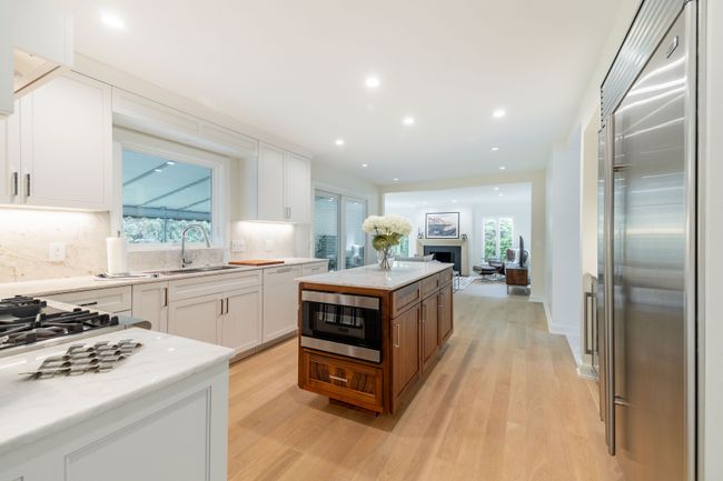 655 Canterbury Rd, House other with 4 bedrooms, 3 bathrooms and null parking in Grosse Pointe Woods MI | Image 15