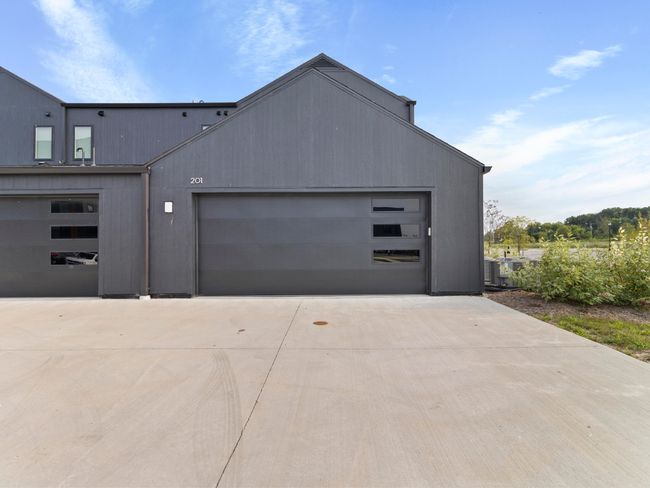 4163 E Hemlock Dr, Condo with 3 bedrooms, 2 bathrooms and null parking in Oak Creek WI | Image 31