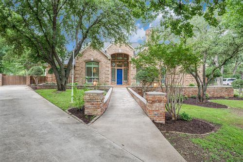 260 Canyon Oaks Dr, Argyle, TX, 76226-9658 | Card Image