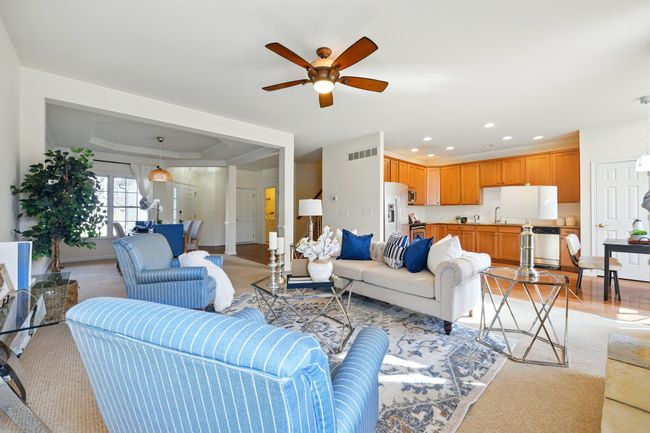 49935 Blackberry Trl, Condo with 3 bedrooms, 3 bathrooms and null parking in Novi MI | Image 7