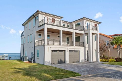 24 Bay Bridge Dr, Gulf Breeze, FL, 32561-4467 | Card Image