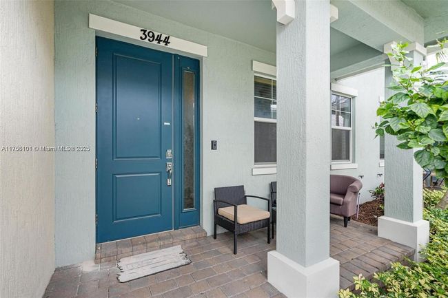 3944 Poinciana Ln, Townhouse with 3 bedrooms, 3 bathrooms and null parking in Hollywood FL | Image 4