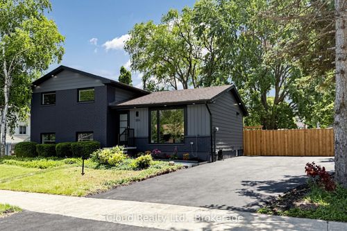 2151 Falmouth Terr, Burlington, ON, L7P1Y3 | Card Image