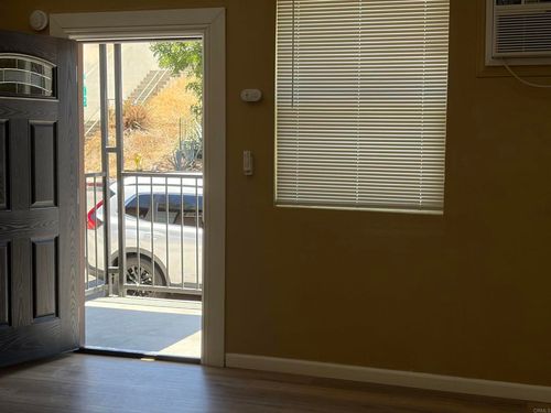 542 S 28th, San Diego, CA, 92102 | Card Image