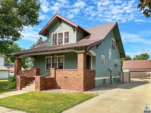 405 S Pearl St, Menno, SD, 57045-2180 | Card Image
