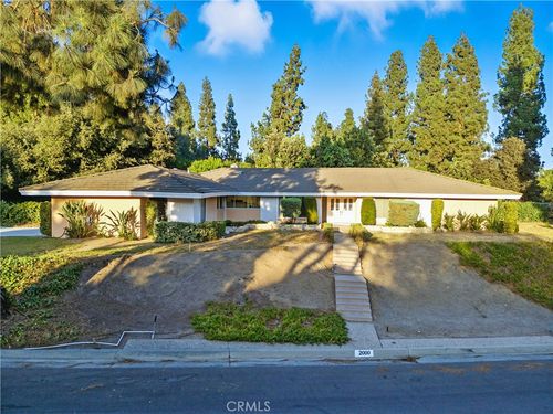 2000 Redondo Pl, Fullerton, CA, 92835-3306 | Card Image