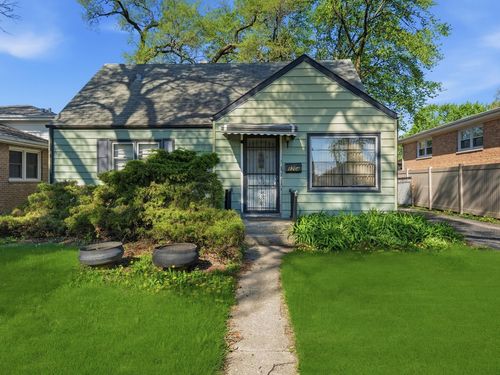 8204 Austin Avenue, Burbank, IL, 60459 | Card Image