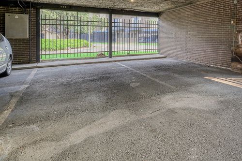 apt-305-9840 S Pulaski Rd, Oak Lawn, IL, 60453-3395 | Card Image