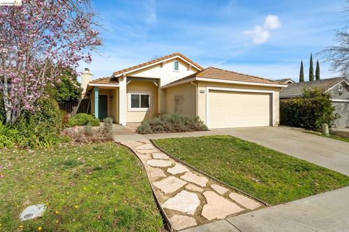 3449 3449 Birchdale Way, Antelope, CA, 95843 | Card Image