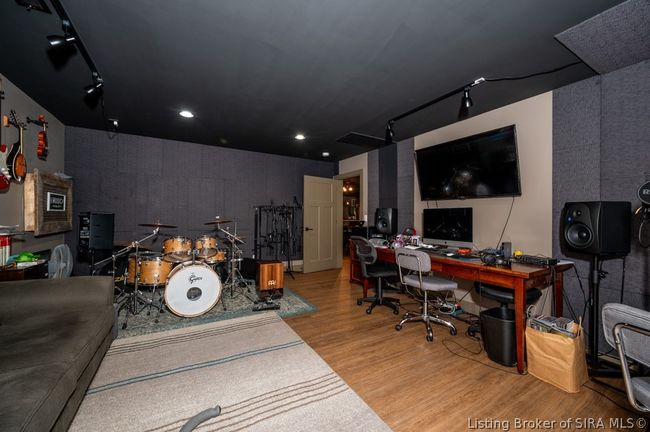 6310 High Jackson Rd, Home with 5 bedrooms, 3 bathrooms and null parking in Charlestown IN | Image 43