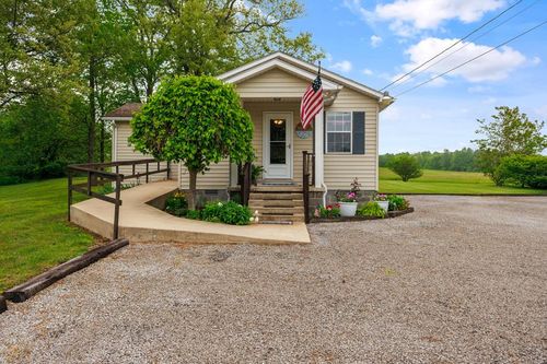 6690 Crossville Hwy, Sparta, TN, 38583-3620 | Card Image