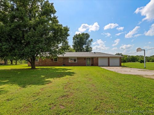 343 S Caney St, Copan, OK, 74022-4108 | Card Image
