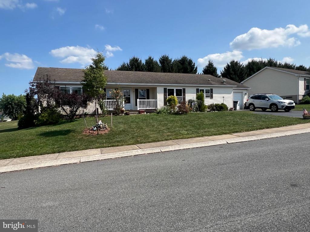 Homestead Dr, Stevens, PA 17578