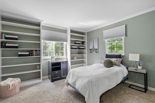 401 Olde Ingomar Ct, Townhouse with 3 bedrooms, 3 bathrooms and 2 parking in McCandless PA | Image 25