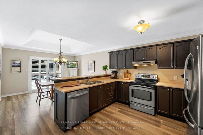 1047 Interlake Dr, House other with 5 bedrooms, 3 bathrooms and 4 parking in Oshawa ON | Image 16