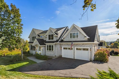 1-14 Maple Rd, North Hampton, NH, 03862-2214 | Card Image