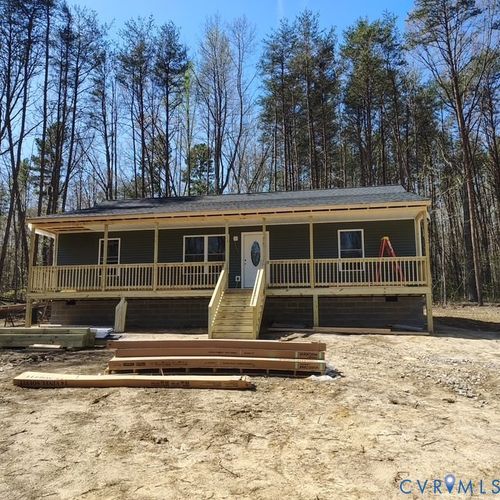 390 Foxbrook Ln, Louisa, VA, 23093-4037 | Card Image