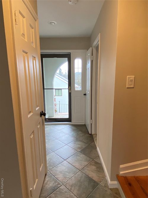 unit-12-11 Wildwood Rd, Katonah, NY, 10536-1733 | Card Image