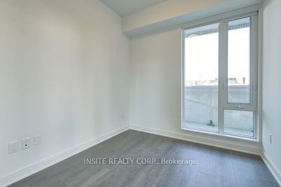 401 - 60 Tannery Rd, Condo with 2 bedrooms, 2 bathrooms and null parking in Toronto ON | Image 3