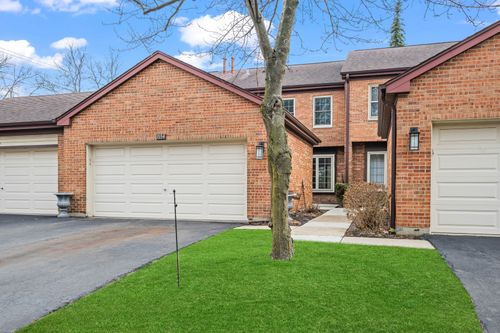 0-1554 N Windsor Dr, Arlington Heights, IL, 60004-4103 | Card Image