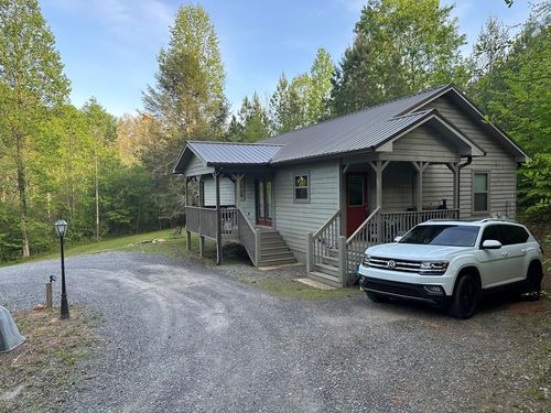 65 Rhubarb Ln, Murphy, NC, 28906-6216 | Card Image