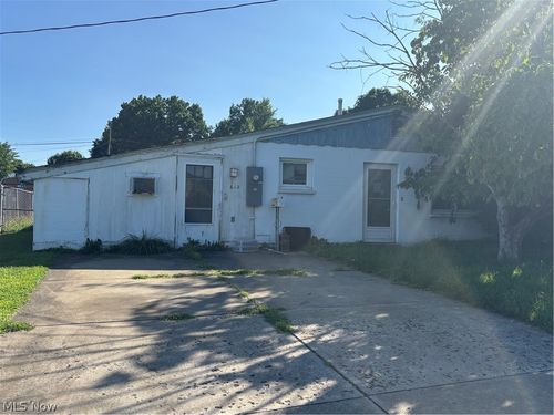 612 33rd St, Parkersburg, WV, 26101-1630 | Card Image