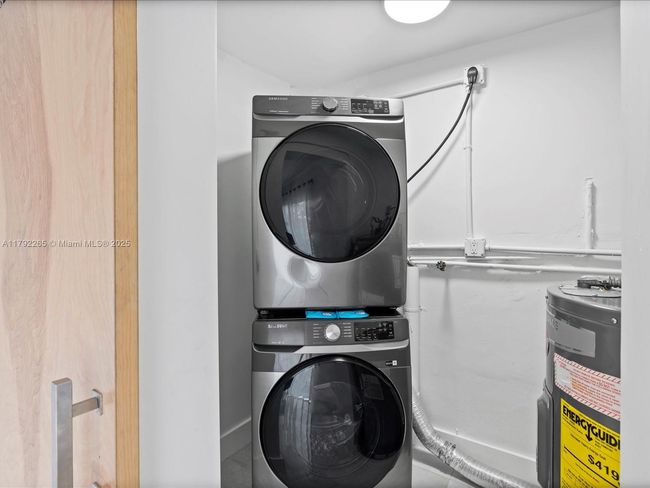 4761 Sw 43 Rd Ter, Home with 0 bedrooms, 0 bathrooms and 6 parking in Fort Lauderdale FL | Image 20