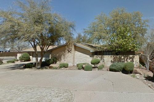 1701 E Carter Dr, Brownfield, TX, 79316-6007 | Card Image