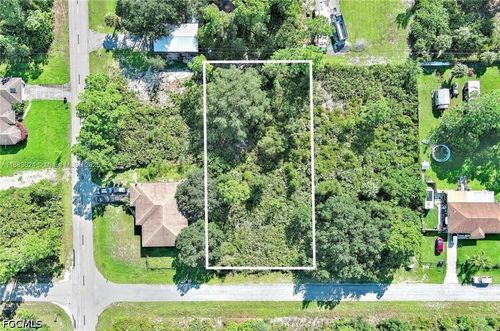 1320 Desoto Ave, LEHIGH ACRES, FL, 33972-8521 | Card Image